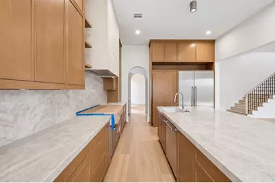 212 E 24th Street, Houston, TX 77008 - Photo 8