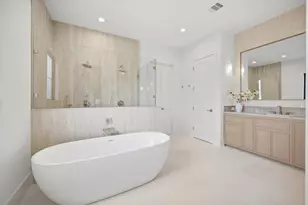 212 E 24th St, Houston, TX 77008 - Photo 16