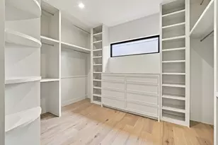 212 E 24th St, Houston, TX 77008 - Photo 14