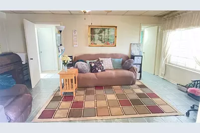 17 Manor Way, Galveston, TX 77550 - Photo 6