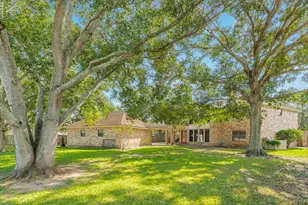 1600 Azalea St, Sweeny, TX 77480 - Photo 10