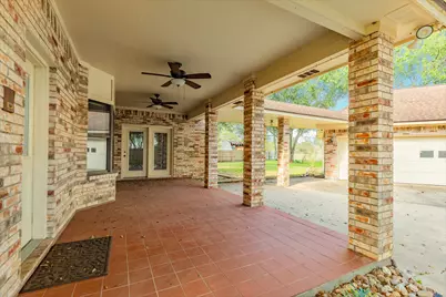 1600 Azalea Street, Sweeny, TX 77480 - Photo 8