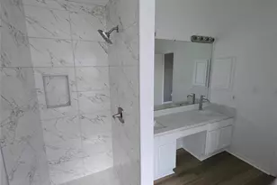11514 Turtle Lake Dr, Houston, TX 77064 - Photo 10