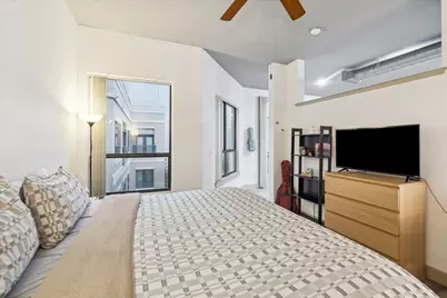 1901 Post Oak Boulevard #4304, Houston, TX 77056 - Photo 12