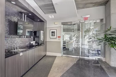 1901 Post Oak Boulevard #4304, Houston, TX 77056 - Photo 34