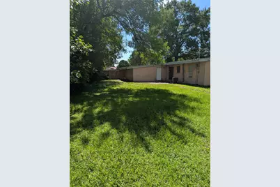 146 W Brenda Street, Houston, TX 77076 - Photo 10