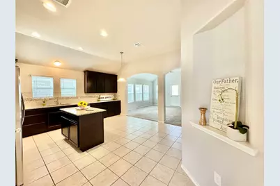 5018 Victory Shores Lane, Rosharon, TX 77583 - Photo 4