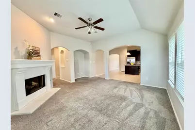 5018 Victory Shores Lane, Rosharon, TX 77583 - Photo 10