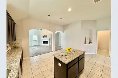 5018 Victory Shores Lane, Rosharon, TX 77583 - Photo 8