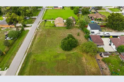 2830 Rigel Road, Houston, TX 77088 - Photo 2