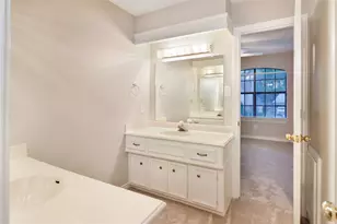 12511 Oakcroft Dr, Houston, TX 77070 - Photo 30