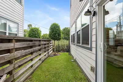 629 Press Street, Houston, TX 77020 - Photo 20
