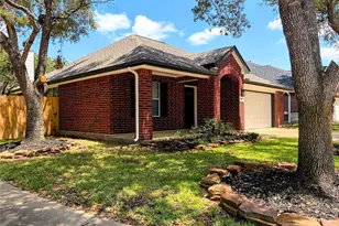 21742 Winsome Rose Ct, Cypress, TX 77433 - Photo 2