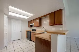 7615 Wovenwood Ln, Houston, TX 77041 - Photo 16