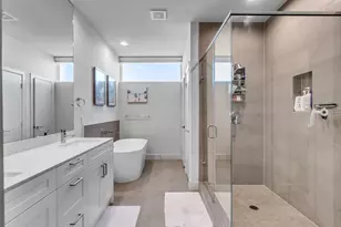 5702 Rucio Ln, Houston, TX 77092 - Photo 16