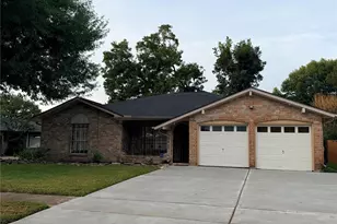 11406 Hornbrook Dr, Houston, TX 77099 - Photo 2