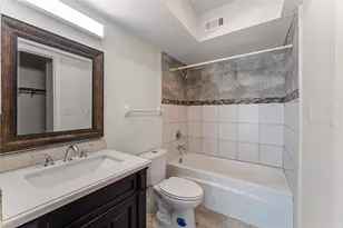 12633 Memorial Dr, Houston, TX 77024 - Photo 8