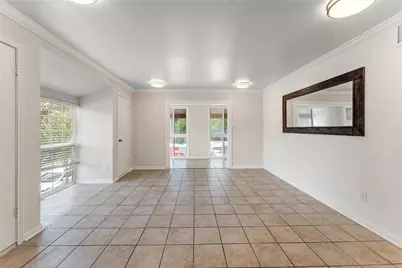 12633 Memorial Drive #50, Houston, TX 77024 - Photo 4