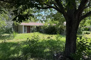 3460 Williams B Ln, Brenham, TX 77833 - Photo 2