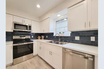 10703 Idlebrook Drive, Houston, TX 77070 - Photo 2