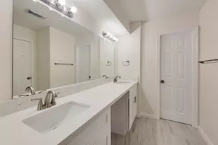 10703 Idlebrook Dr, Houston, TX 77070 - Photo 44