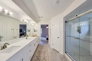 10703 Idlebrook Dr, Houston, TX 77070 - Photo 32