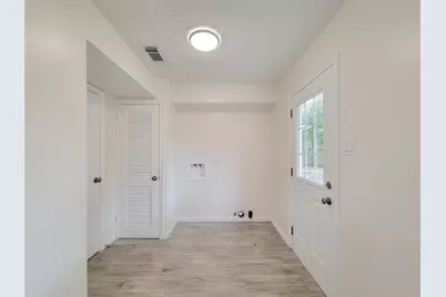 10703 Idlebrook Drive, Houston, TX 77070 - Photo 18