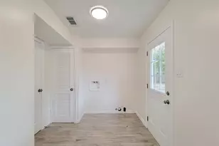 10703 Idlebrook Dr, Houston, TX 77070 - Photo 18