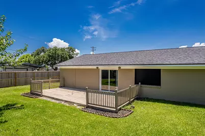 130 Bay Ridge Drive, Baytown, TX 77523 - Photo 30