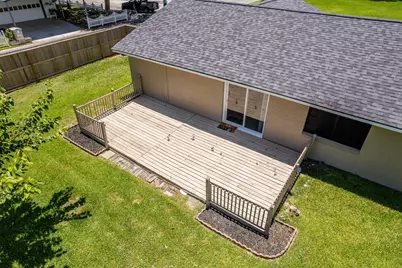 130 Bay Ridge Drive, Baytown, TX 77523 - Photo 34