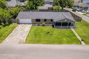 130 Bay Ridge Dr, Baytown, TX 77523 - Photo 6