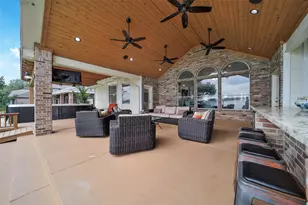 9698 E Shore Dr, Willis, TX 77318 - Photo 34