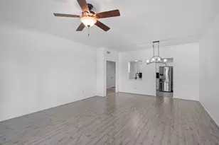 2475 Underwood St, Houston, TX 77030 - Photo 16