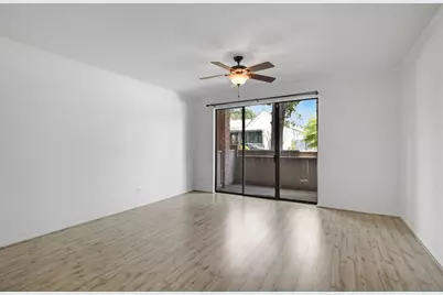 2475 Underwood Street #180, Houston, TX 77030 - Photo 14