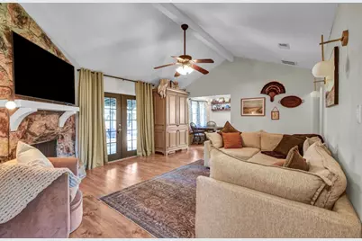 53 Blue Bell Court, Lake Jackson, TX 77566 - Photo 12