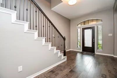 6723 Sotoria Lane, Sugar Land, TX 77479 - Photo 8