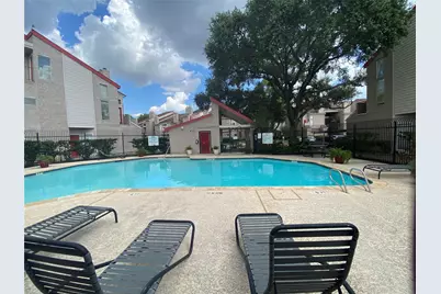 10855 Meadowglen Lane #809, Houston, TX 77042 - Photo 2
