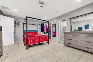 10010 Valley Park Dr, Houston, TX 77078 - Photo 12