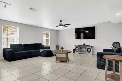 10010 Valley Park Drive, Houston, TX 77078 - Photo 8