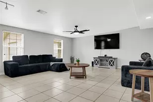 10010 Valley Park Dr, Houston, TX 77078 - Photo 8