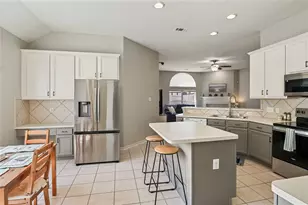 5710 Shady Hollow Ct, Rosharon, TX 77583 - Photo 10