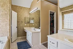 5710 Shady Hollow Ct, Rosharon, TX 77583 - Photo 16