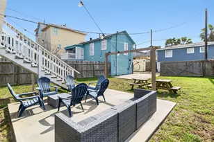 1309 Ursuline St, Galveston, TX 77550 - Photo 34