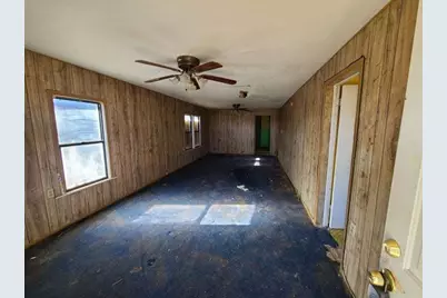503 N Electra Street, Electra, TX 76360 - Photo 2