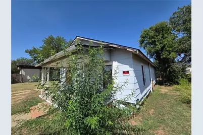 503 N Electra Street, Electra, TX 76360 - Photo 12