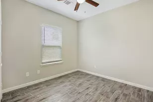 5911 Westover St, Houston, TX 77033 - Photo 18