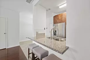 9850 Pagewood Ln, Houston, TX 77042 - Photo 6