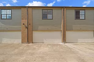 9850 Pagewood Ln, Houston, TX 77042 - Photo 26