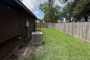 8662 Pearl Point St, Houston, TX 77044 - Photo 24