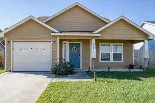 2113 W Gulf St, Baytown, TX 77520 - Photo 1